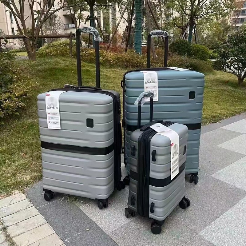 निर्माता कस्टम विमान ट्रॉली पोर्टेबल आउटडोर फैशन हार्ड शेल पीपी यात्रा सामान सेट