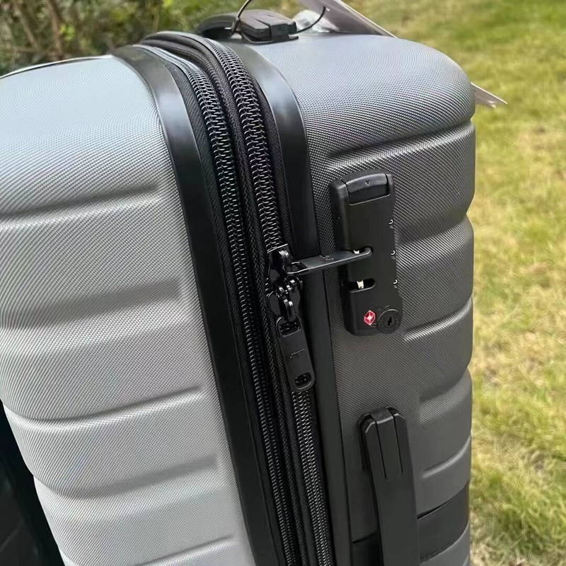 निर्माता कस्टम विमान ट्रॉली पोर्टेबल आउटडोर फैशन हार्ड शेल पीपी यात्रा सामान सेट