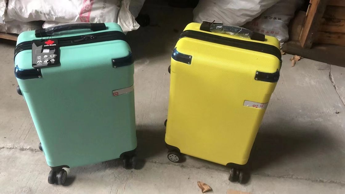 गर्म बिक्री उच्च गुणवत्ता वाले एल्यूमीनियम फ्रेम पीसी ट्रॉली अंतर्राष्ट्रीय यात्री रोलिंग सामान कम कीमत के साथ