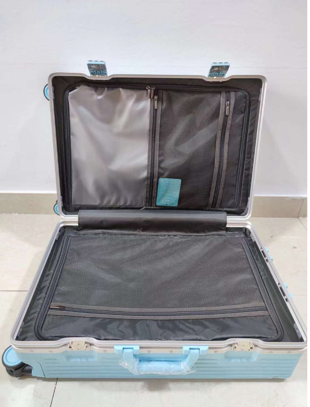 केबिन केस व्यापार यात्रा सामान 20 24 इंच पोर्टेबल एबीएस यूनिसेक्स एल्यूमीनियम फ्रेम सूटकेस